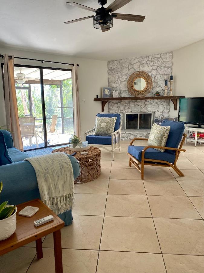 フォートマイヤーズCypress Retreatアパートメント エクステリア 写真